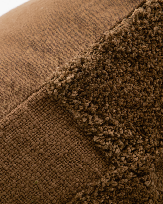 Potus Brown cushion cover with tufted and textured cotton fabric in warm brown, unique Wohndeko for an individueller Stil. - Cushion Cover Potus Brown