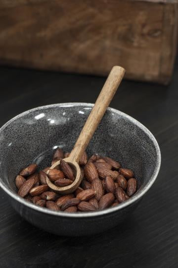 Black speckled ceramic Müslischale with wooden spoon, einzigartig Wohndeko for individueller Stil and Lieblingsstücke für. - Müslischale Antique Black Dunes