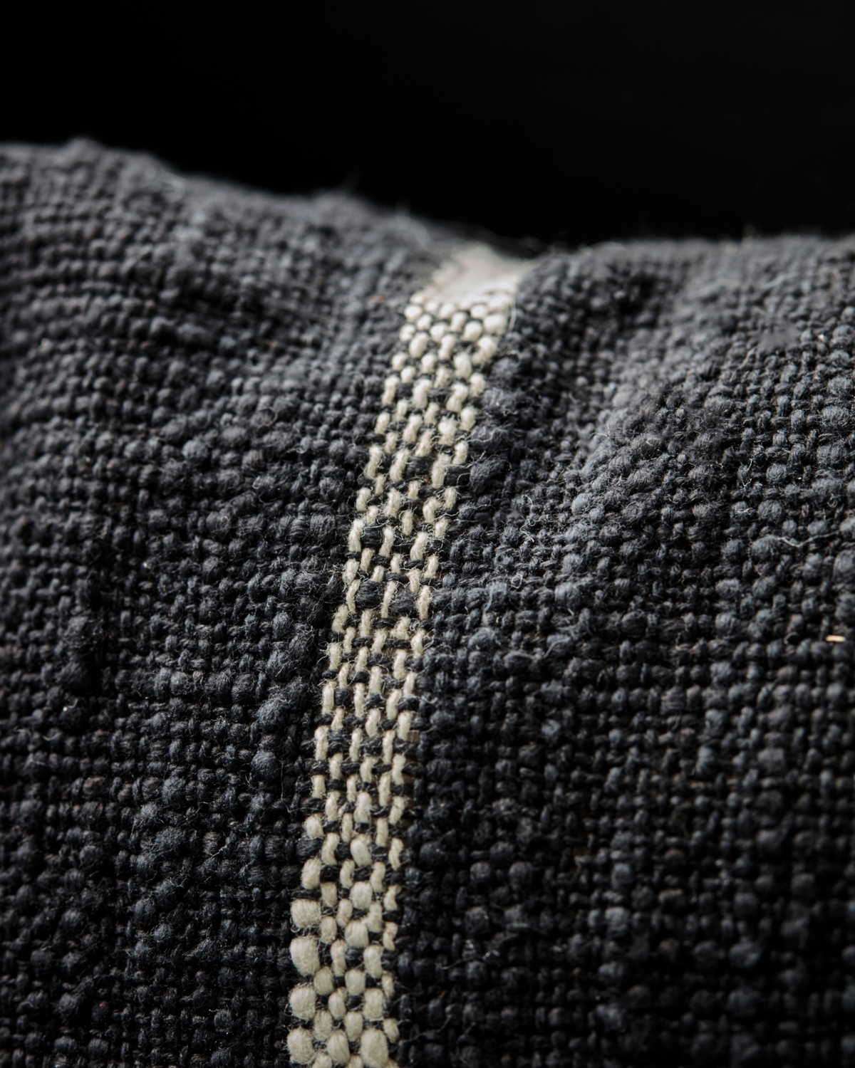 Black and offwhite cushion cover with textured cotton weave and central stripe, einzigartig Wohndeko for individueller Stil. - Cushion Cover Tuur Black-Offwhite