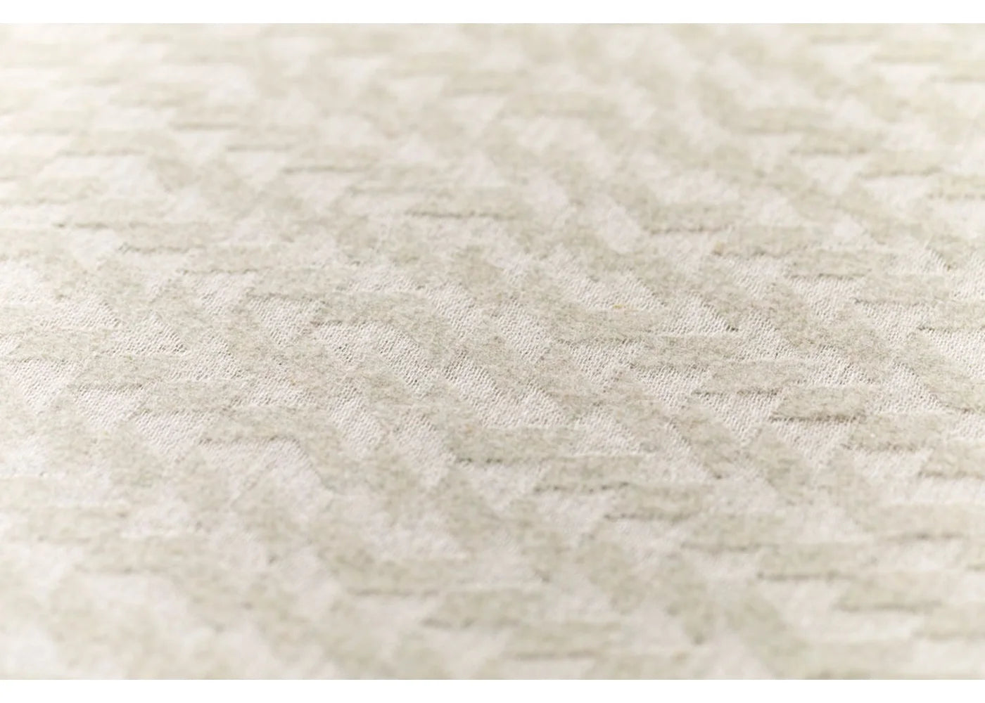 Close-up of cozy sage green plaid cotton fabric with unique graphic pattern for individual style and home decor. - RIVA Plaid Flächenmuster Salbei