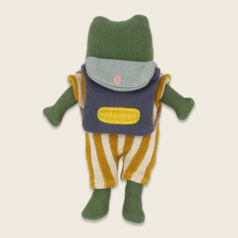 Green plush frog with striped pants and blue backpack, einzigartig Wohndeko for individueller Stil and Lieblingsstücke für. - Frosch Schulkind grün mit Schultasche