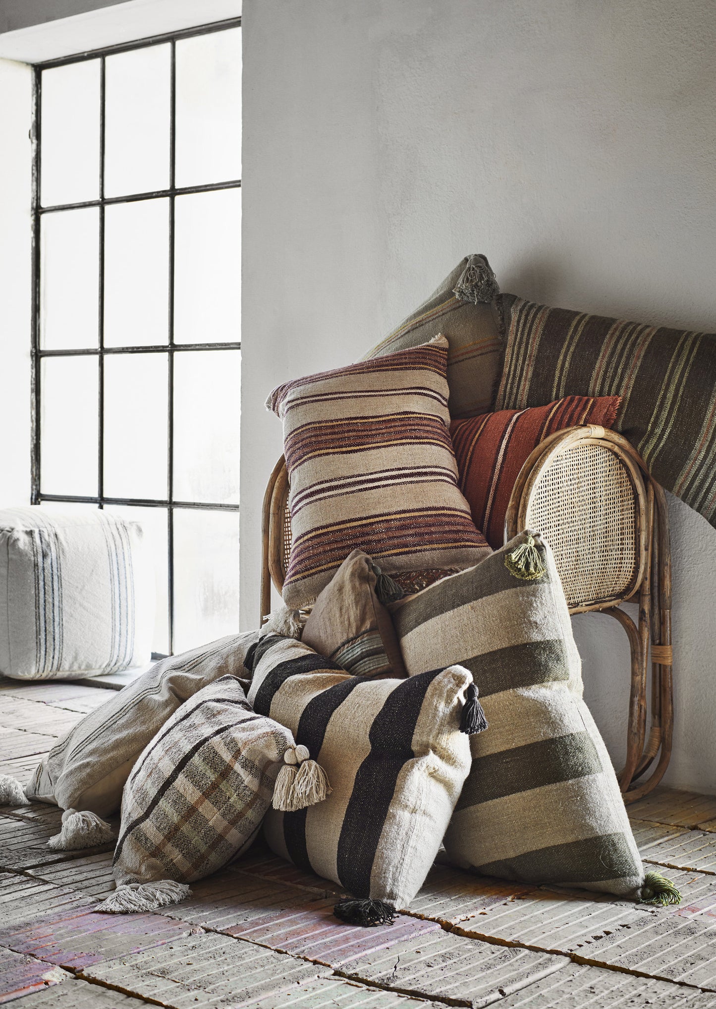 Striped Cushion Cover Linen, Natural, Olive