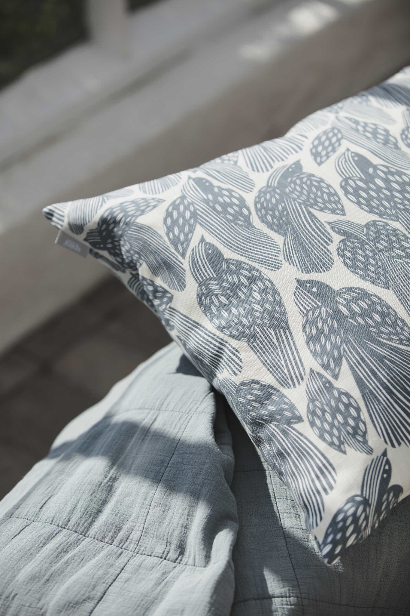 BIRDS Cushion Cover Smoke Blue 50